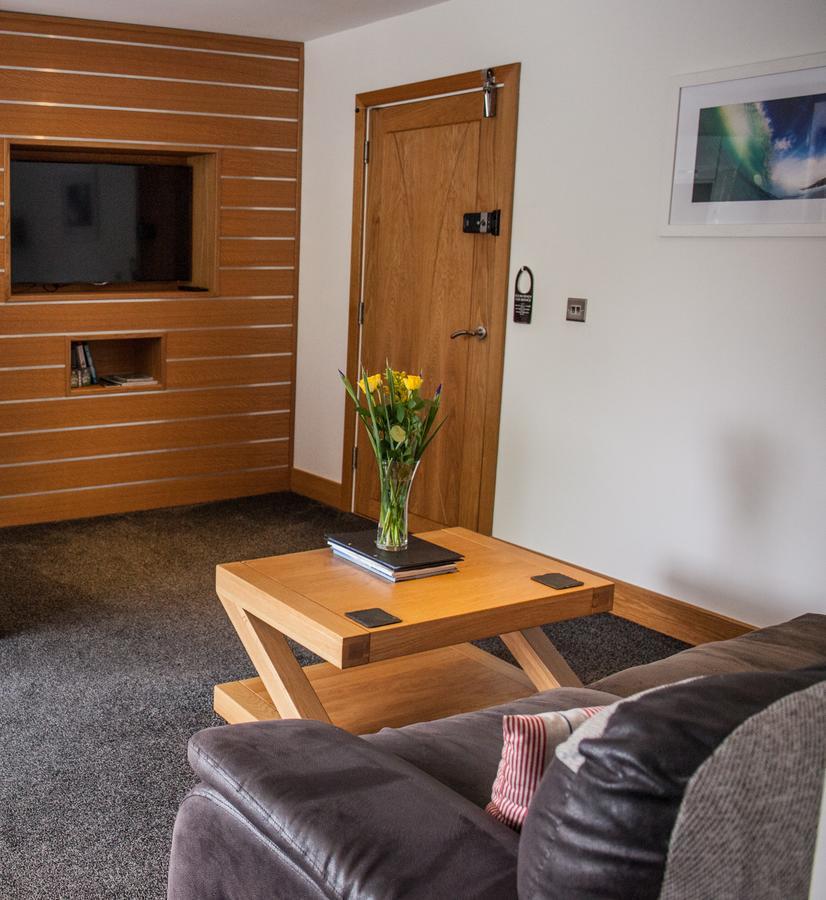 The Oceanic Luxury Aparthotel Falmouth Extérieur photo