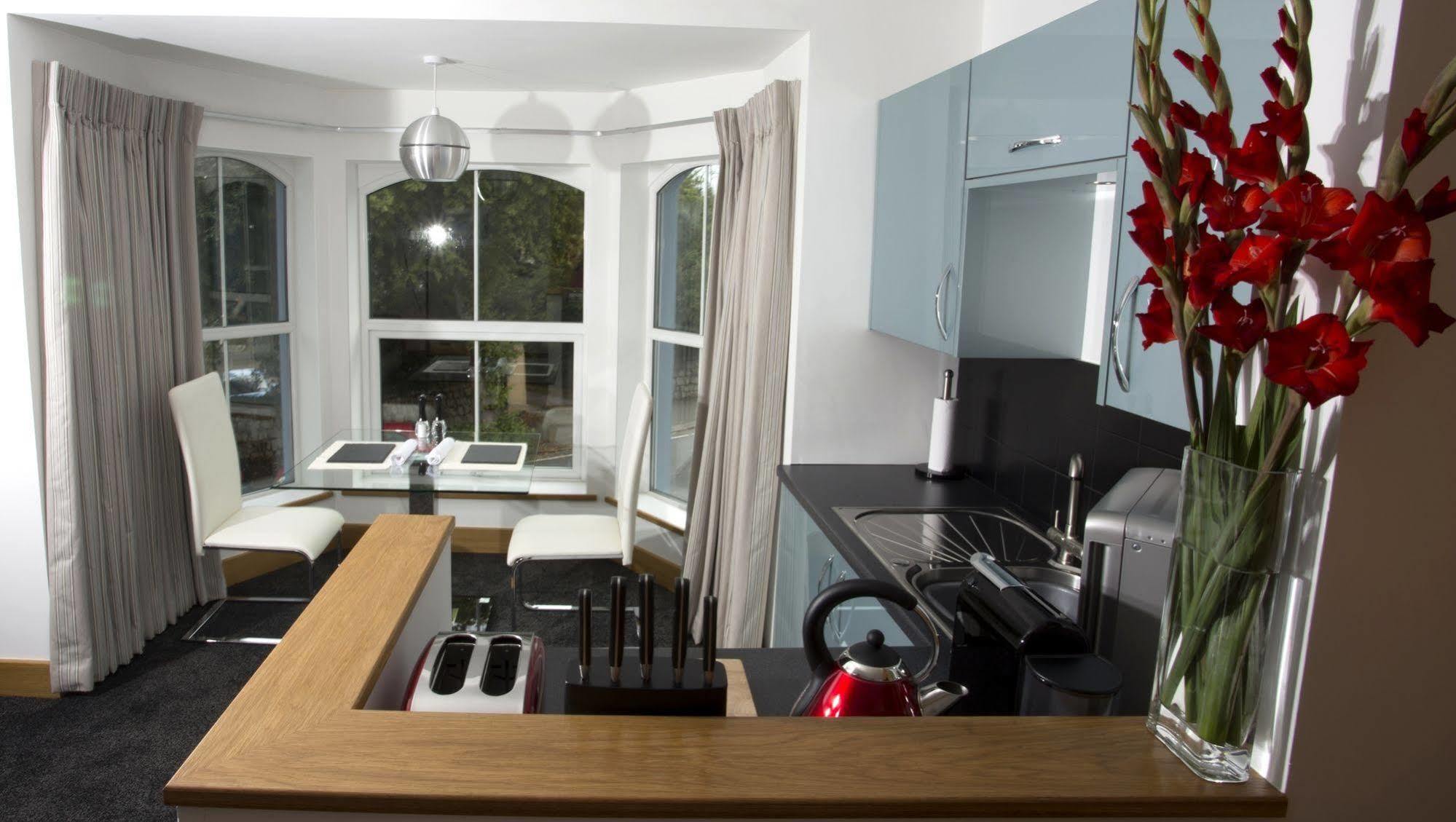 The Oceanic Luxury Aparthotel Falmouth Extérieur photo